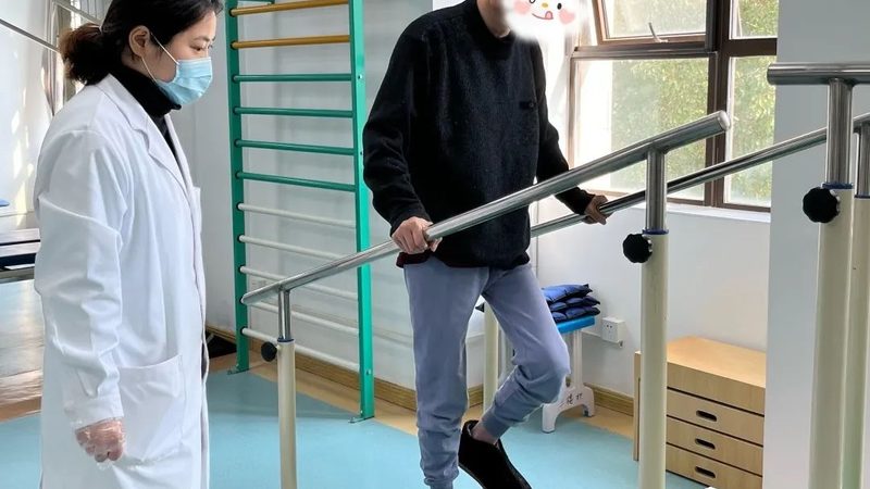 社区食堂适老化桌椅尺寸