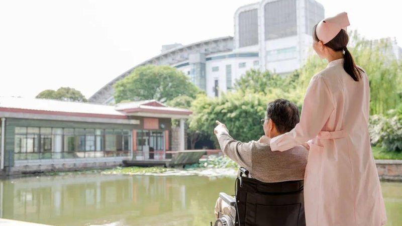 养老护理员初级证，如何轻松考取？**